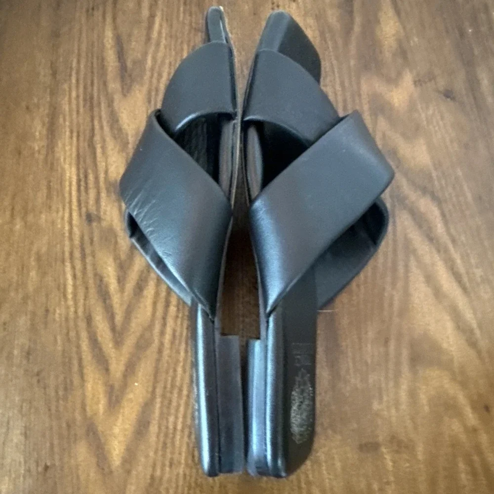 Vince Camuto vince camuto